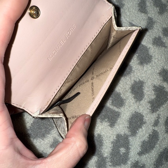 Michael Kors Blush Pink and Gray Signature Logo Wallet - Picture 4 of 6